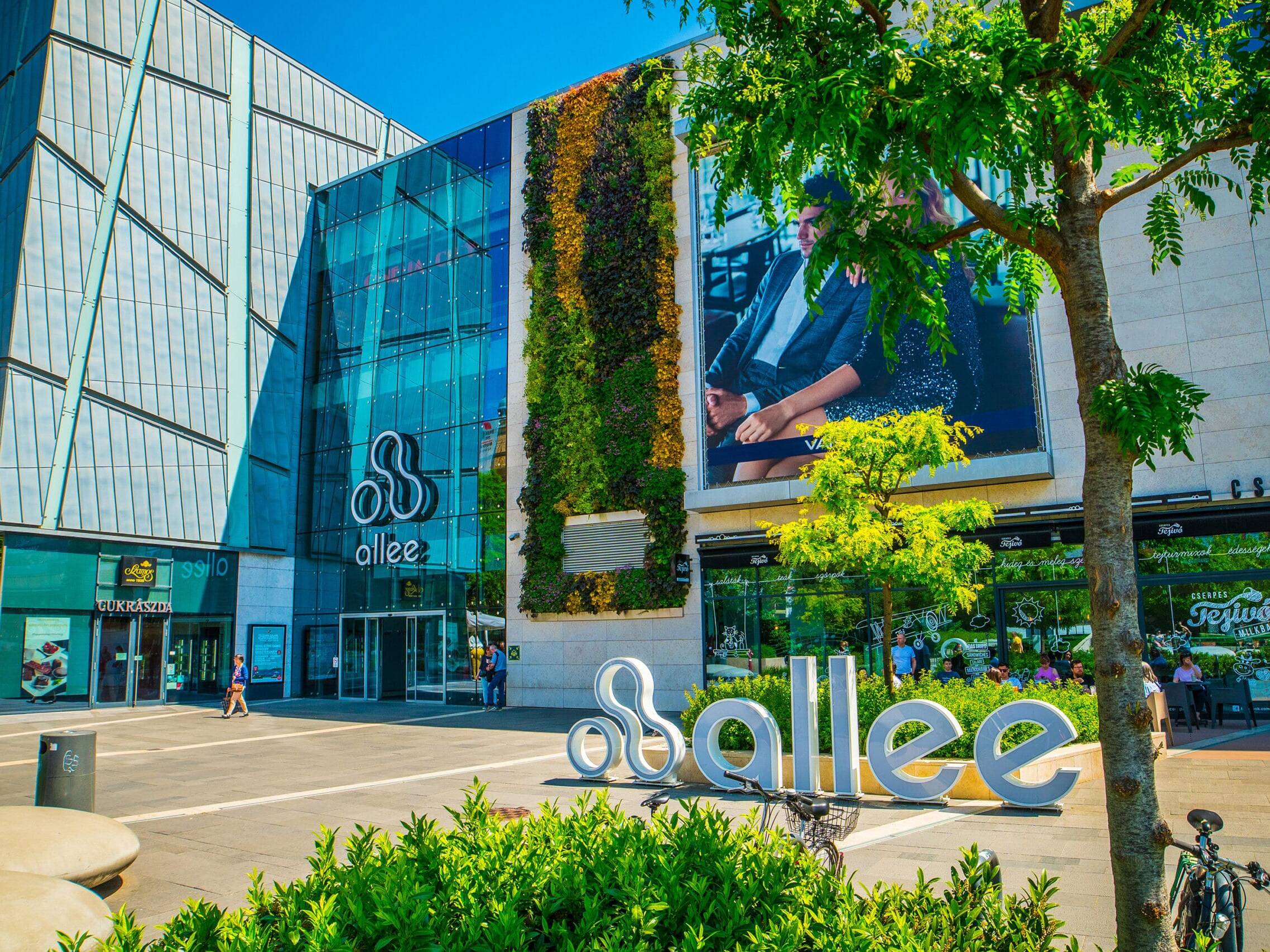 External signage — Allee Mall, Budapest, Air Design