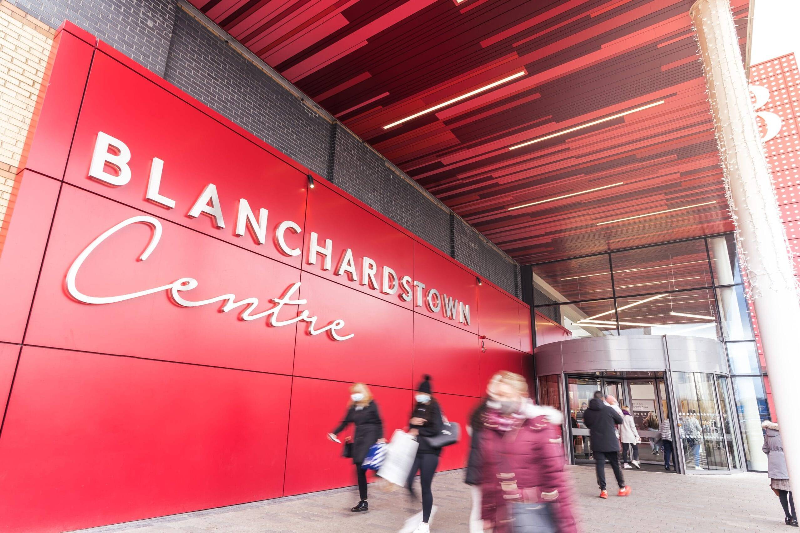 Wayfinding signage — Blanchardstown Centre retail destination, Dublin, Air Design